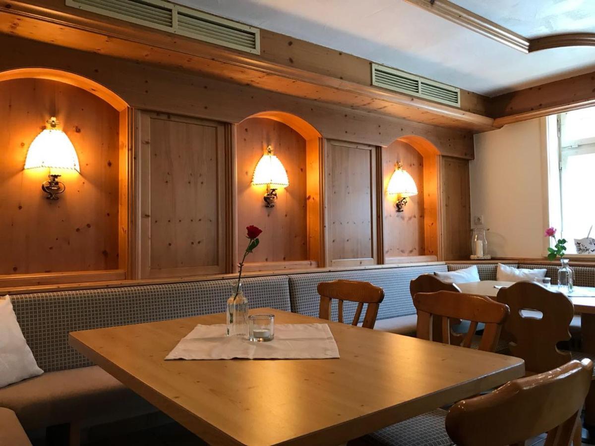 Hotel Hohe Schule Bad Ueberkingen Ngoại thất bức ảnh
