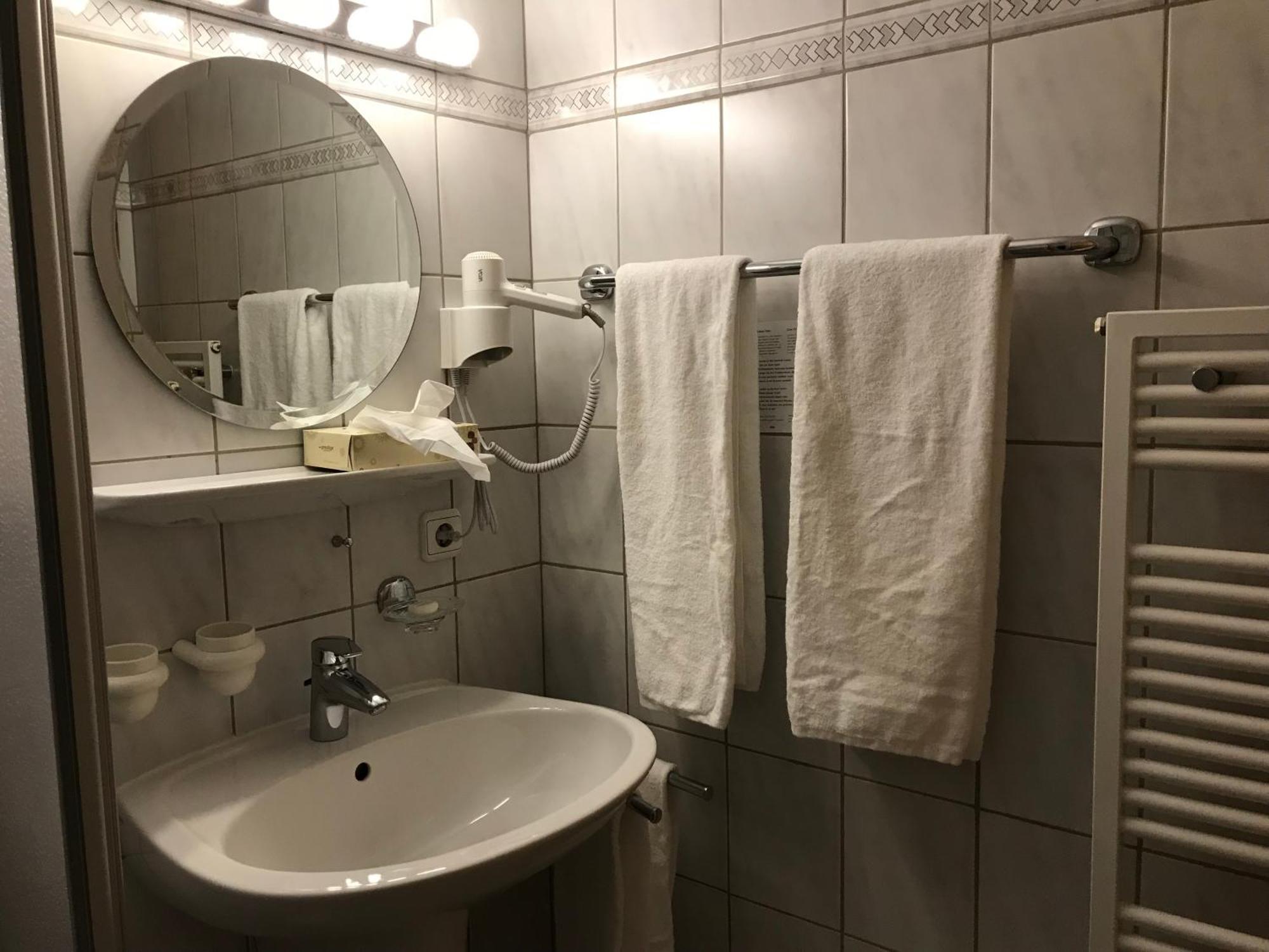 Hotel Hohe Schule Bad Ueberkingen Phòng bức ảnh