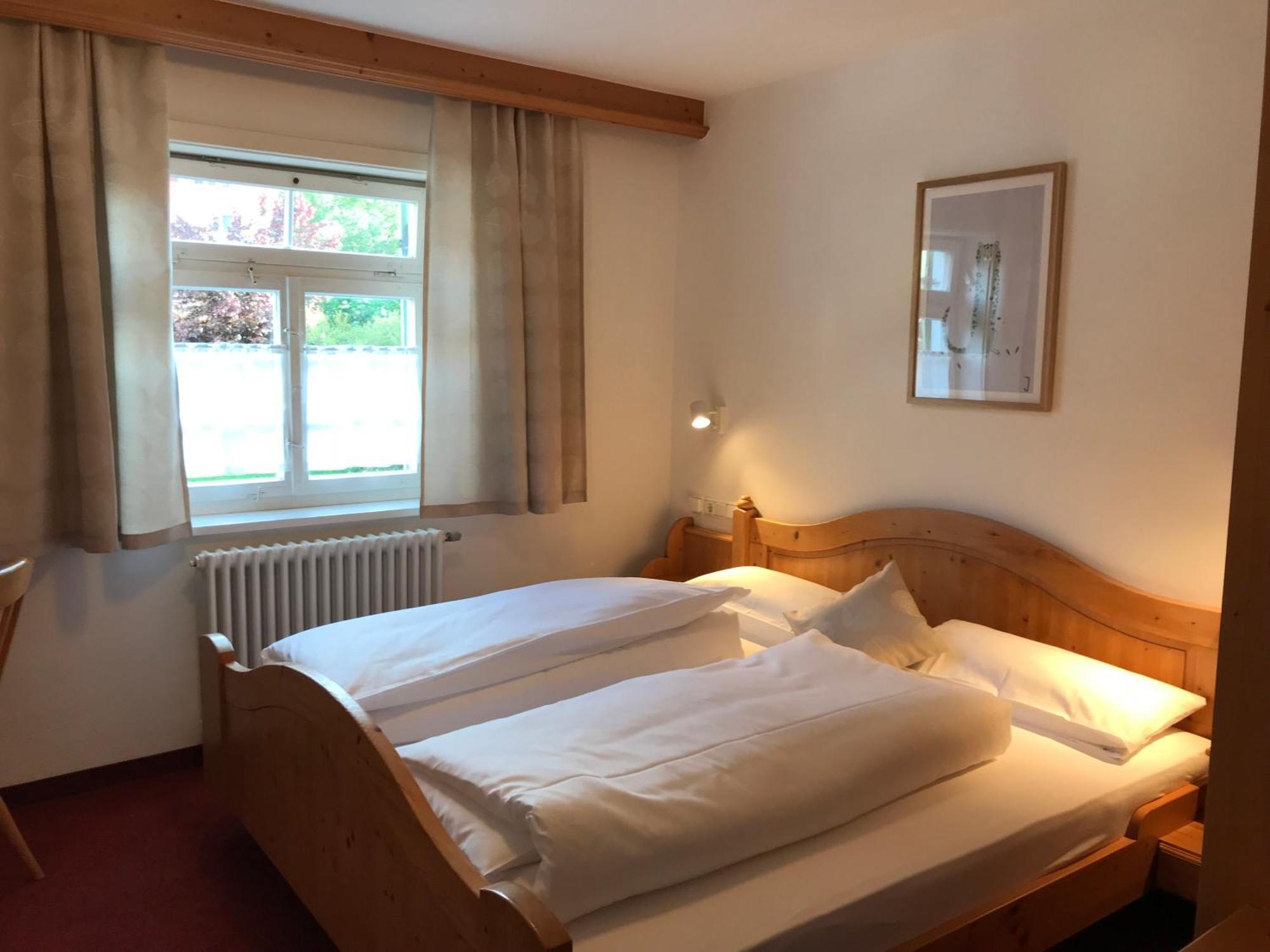 Hotel Hohe Schule Bad Ueberkingen Phòng bức ảnh